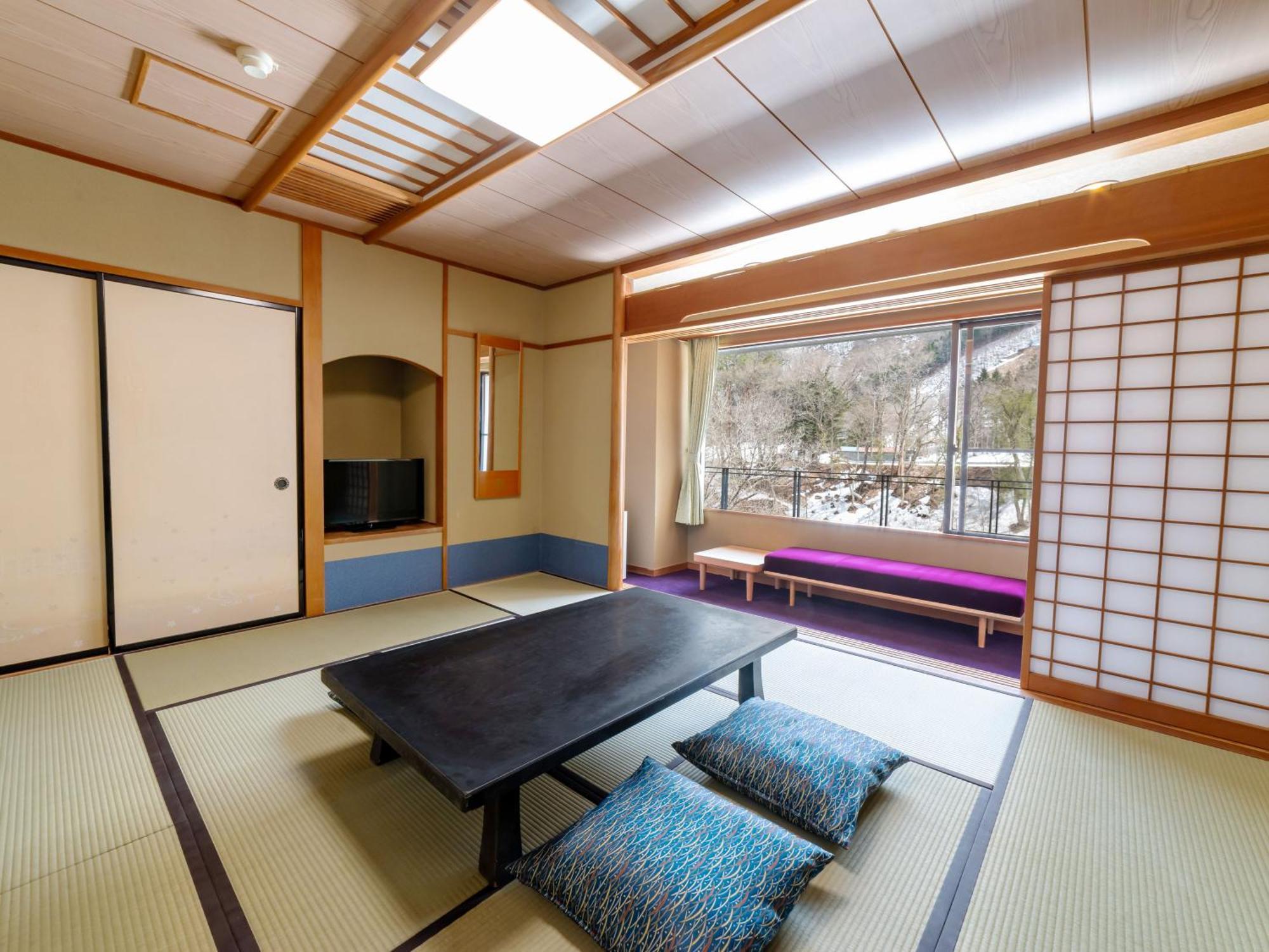 日光湯西川 平家本陣 旅館 4*